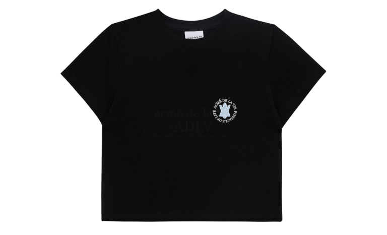 ADLV X Lisa A Logo Emblem Embroidery Crop Black Tee – Senikersku