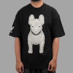 Life Work Print Bold Cream Black Tee dengan desain grafis bold yang memadukan warna cream dan hitam, memberikan tampilan modern dan stylish