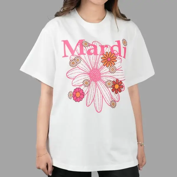 T-shirt Mardi Flowermardi Blossom White Pink dengan desain bunga pink di atas dasar putih