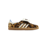 Sepatu Wales Bonner x adidas Samba Leopard Pony dengan upper rambut kuda motif leopard, 3-Stripes bergerigi, dan sol karet gum