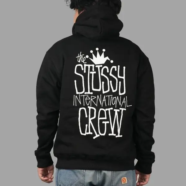 Stussy Crown International Black Hoodie, hoodie hitam dengan grafis ikonik, bahan lembut, ringan, dan nyaman untuk gaya kasual
