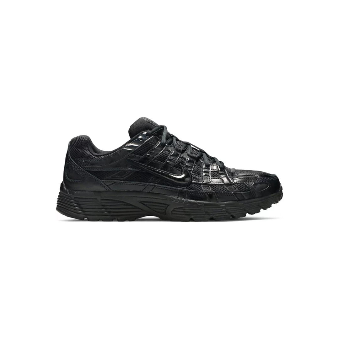 Nike noir hotsell