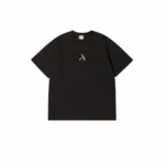 ADLV One Point Logo Black Tee desain minimalis dan modern, cocok untuk gaya streetwear kasual